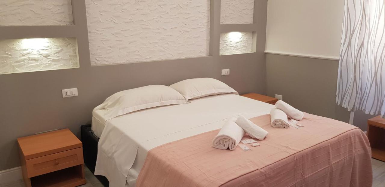 Legends Hostel 3*